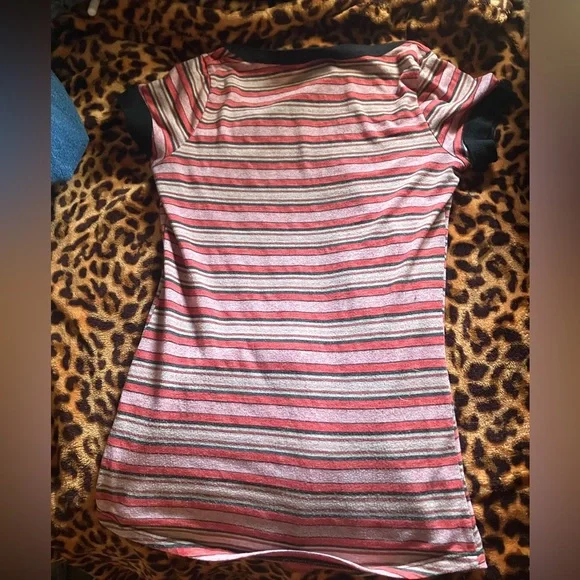 Pink and white striped Y2k baddazled short sleeve top - Picture 5 of 5